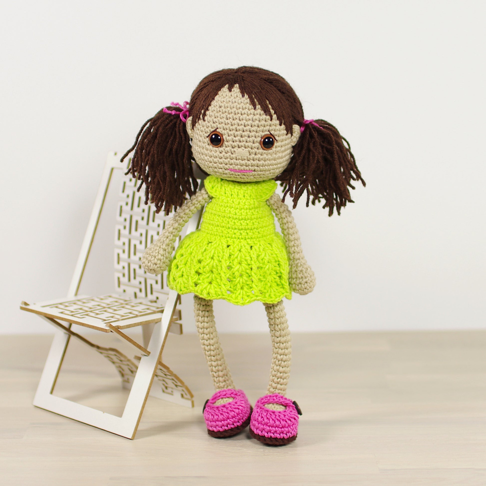 Crochet doll with dress and shoes