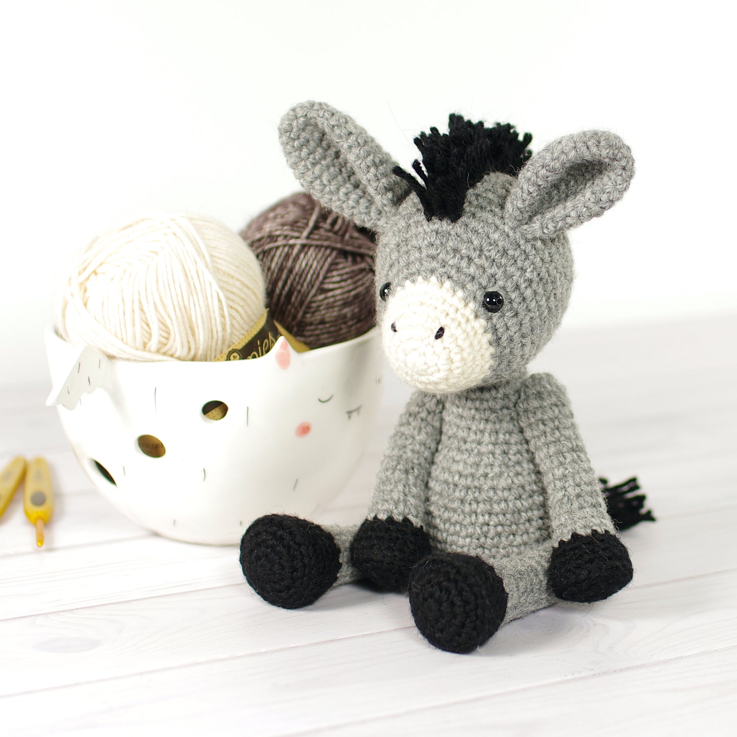 Cute crocheted donkey tutorial