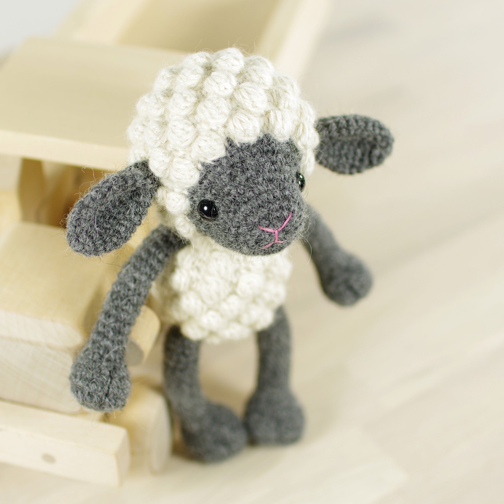 Skacel Addi Olive Wood Crochet Hooks – Dizzy Sheep / The Village